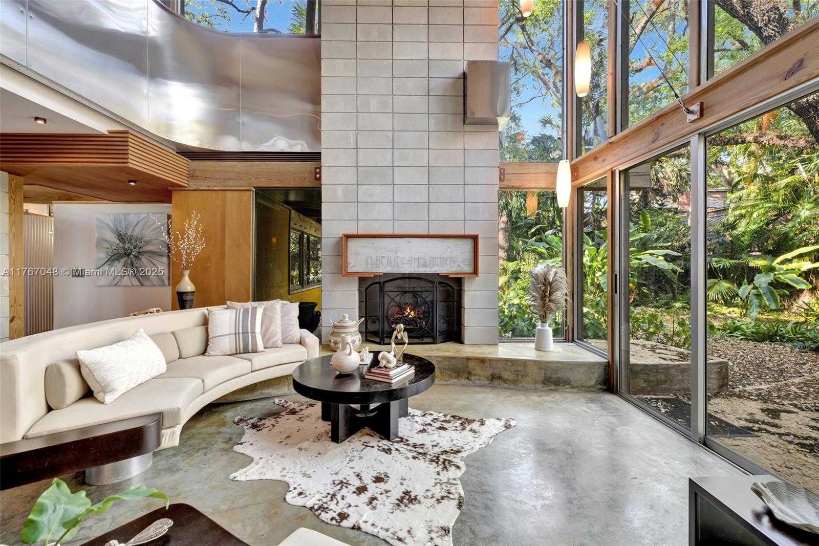 Small Image of 2410 SOUTH WEST 29TH WAY, Fort Lauderdale Number 14