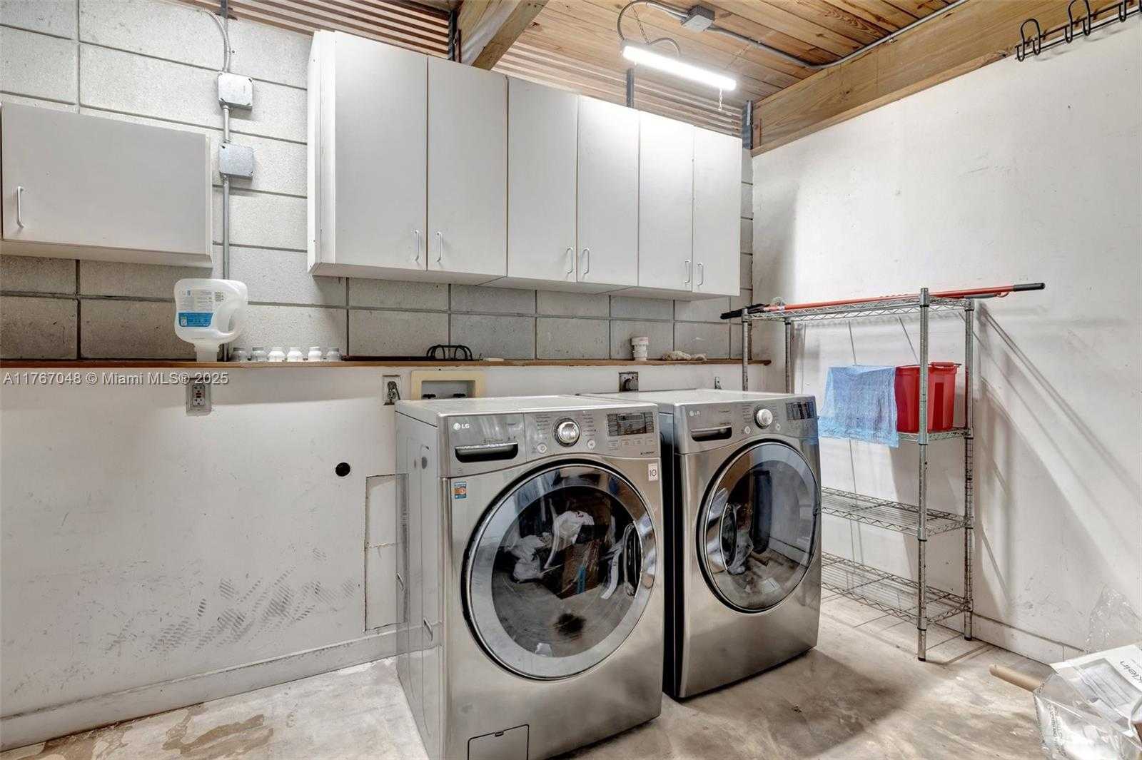 Small Image of 2410 SOUTH WEST 29TH WAY, Fort Lauderdale Number 55