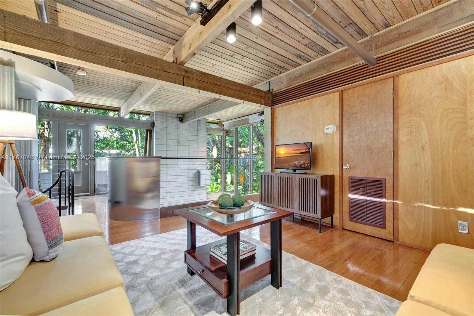 Small Image of 2410 SOUTH WEST 29TH WAY, Fort Lauderdale Number 6