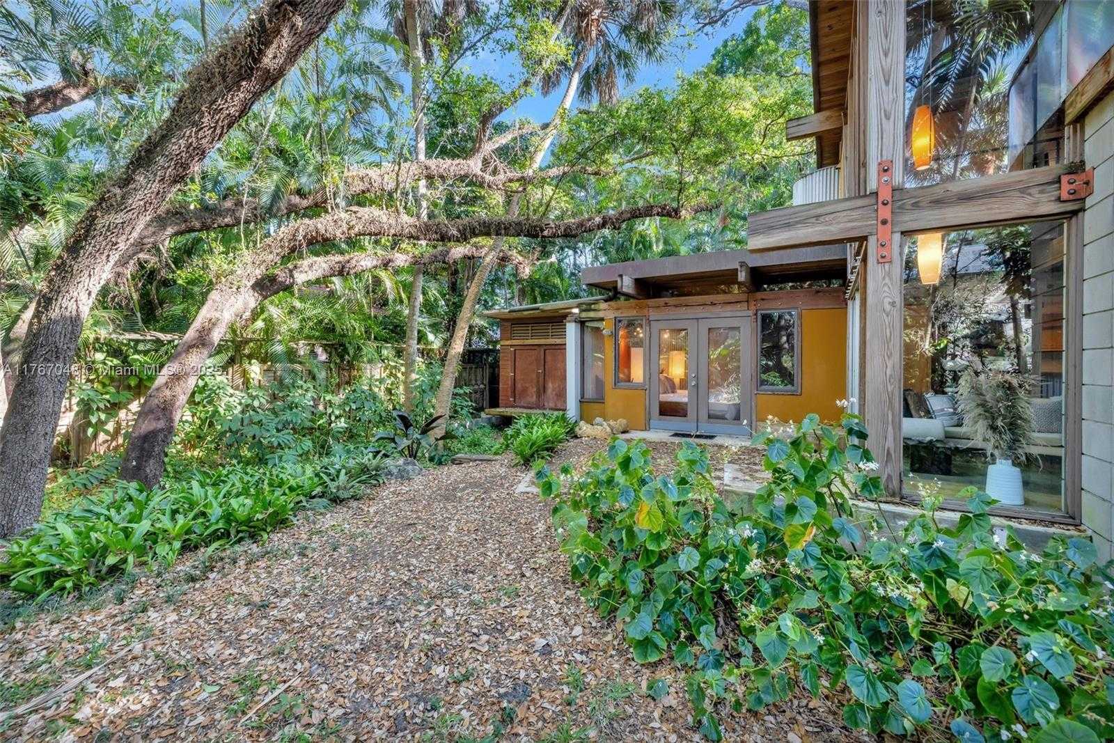 Small Image of 2410 SOUTH WEST 29TH WAY, Fort Lauderdale Number 63