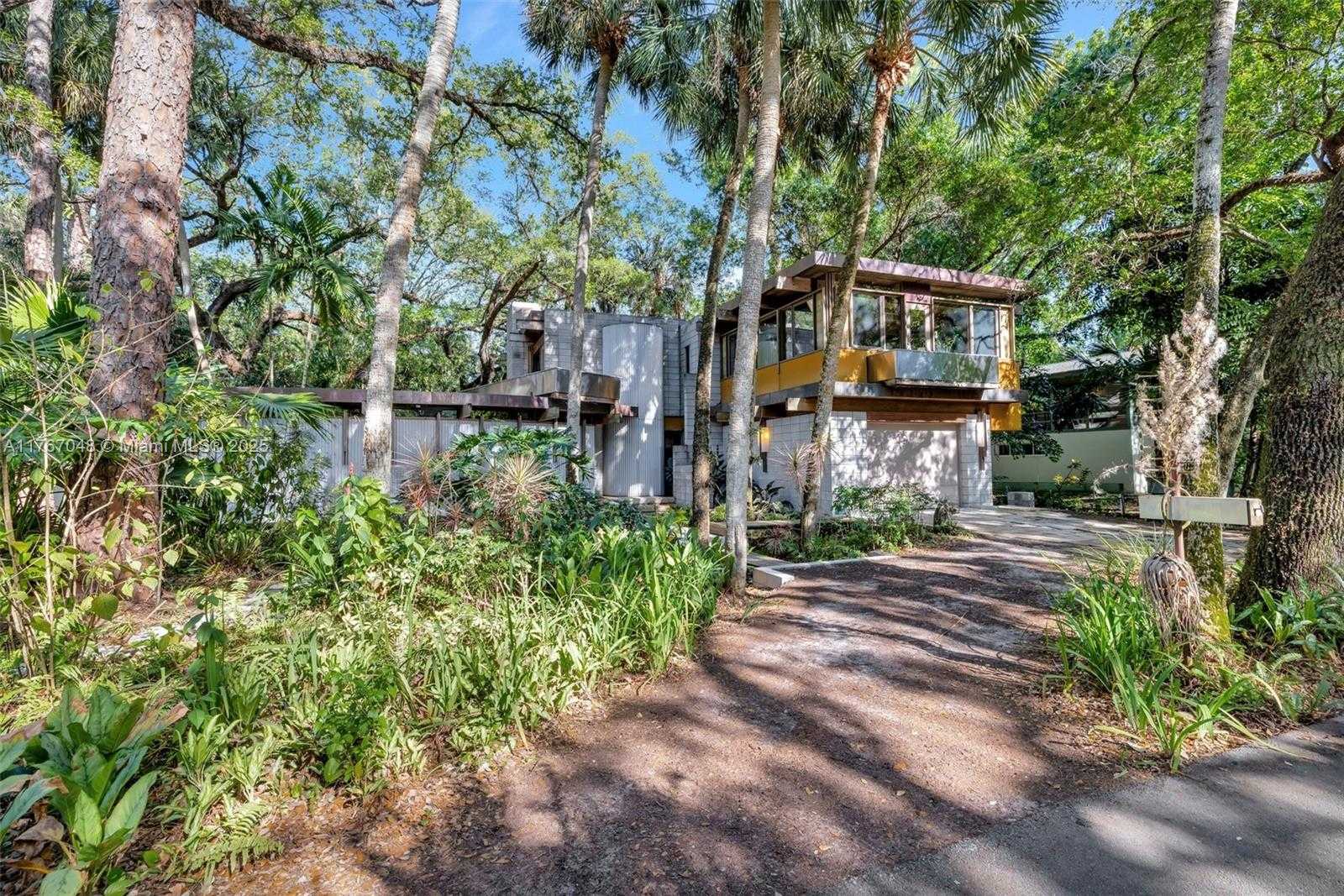 Small Image of 2410 SOUTH WEST 29TH WAY, Fort Lauderdale Number 8