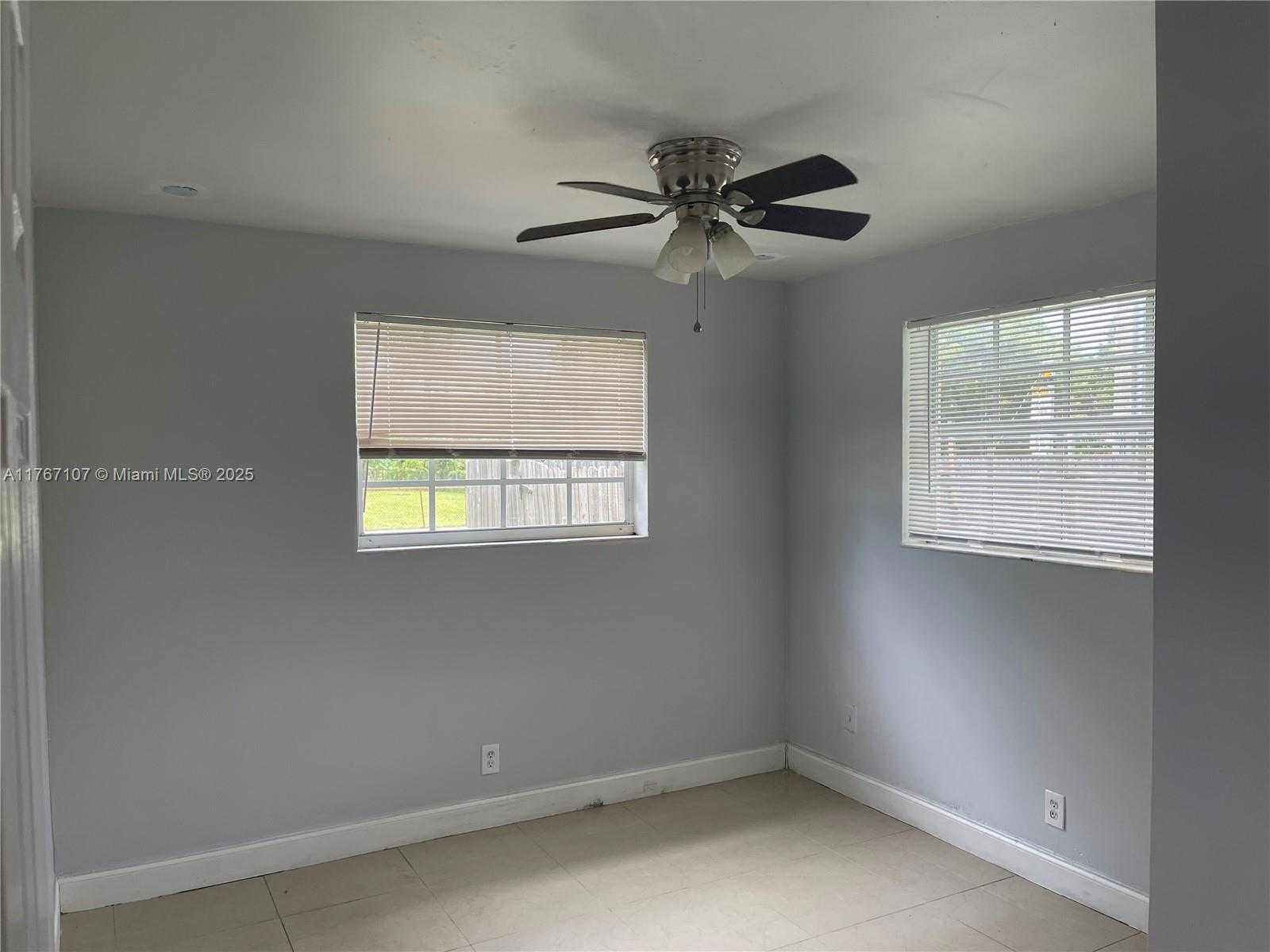 Small Image of 4841 NORTH WEST 13TH CT, Lauderhill Number 11