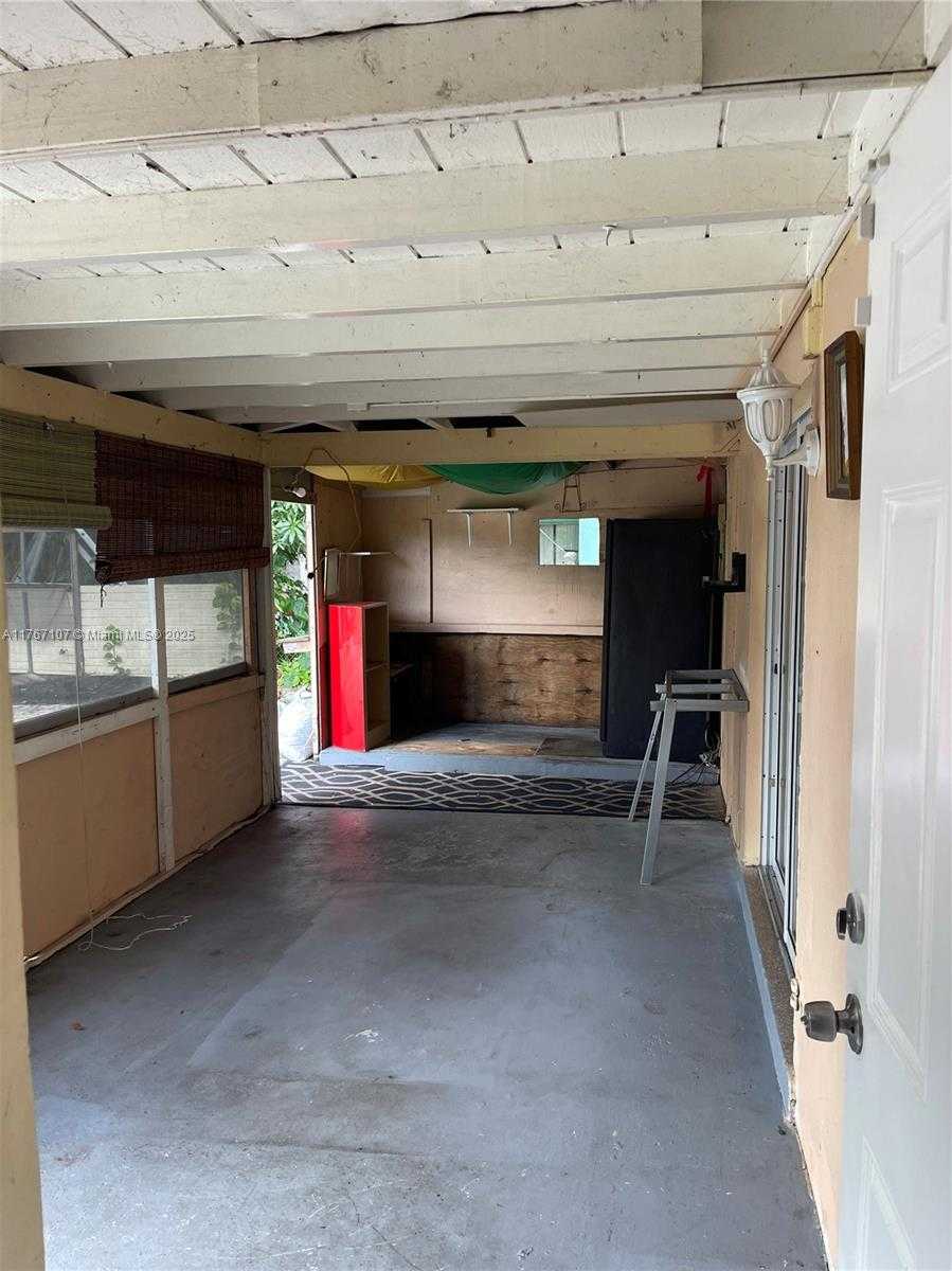 Small Image of 4841 NORTH WEST 13TH CT, Lauderhill Number 14