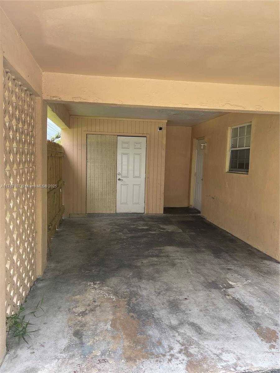 Small Image of 4841 NORTH WEST 13TH CT, Lauderhill Number 15