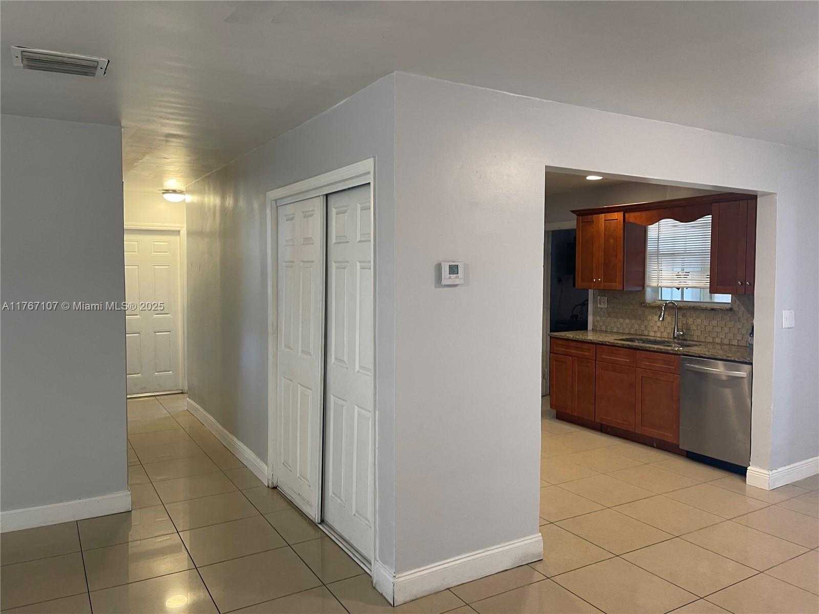 Small Image of 4841 NORTH WEST 13TH CT, Lauderhill Number 6