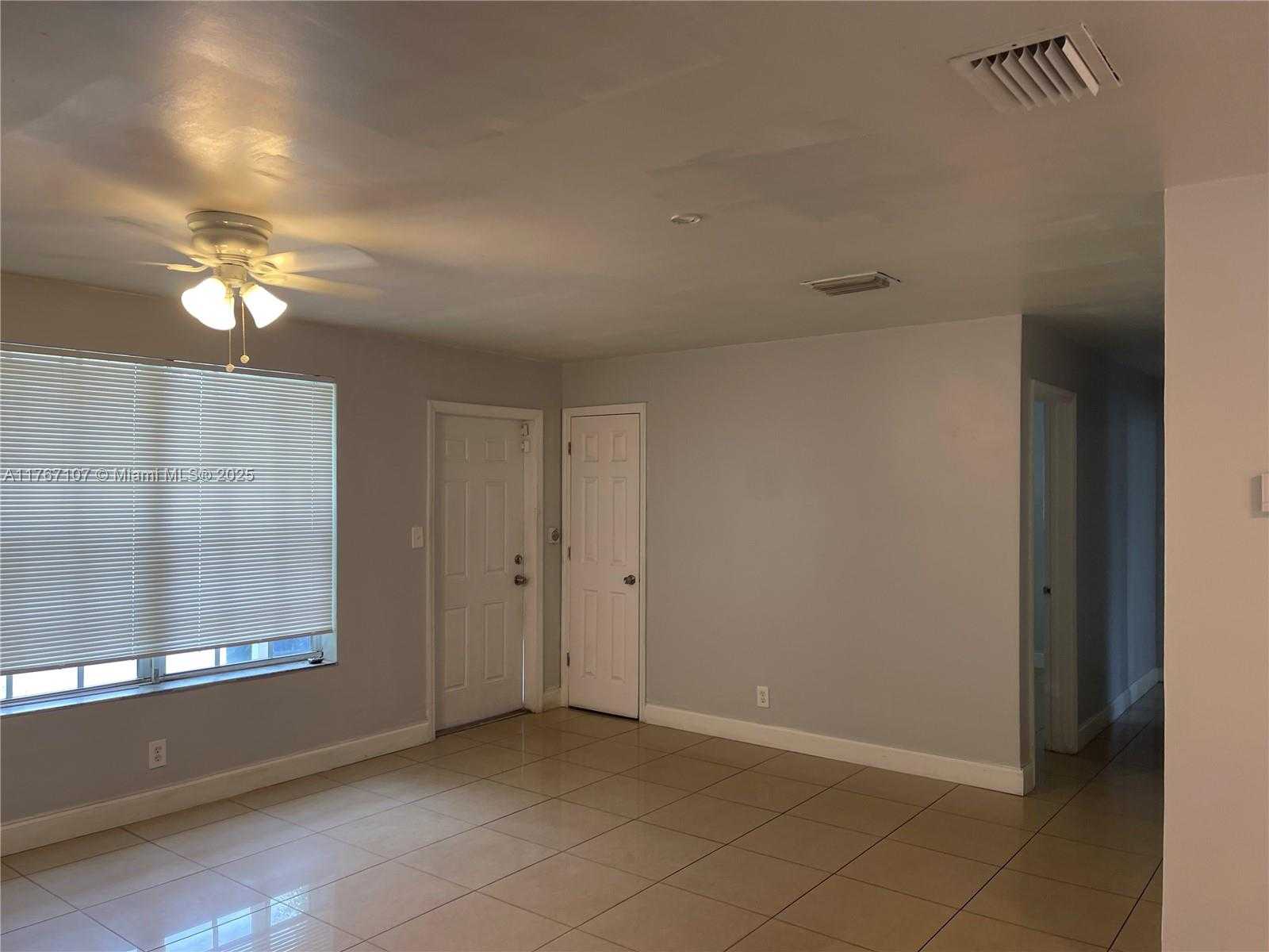 Small Image of 4841 NORTH WEST 13TH CT, Lauderhill Number 7