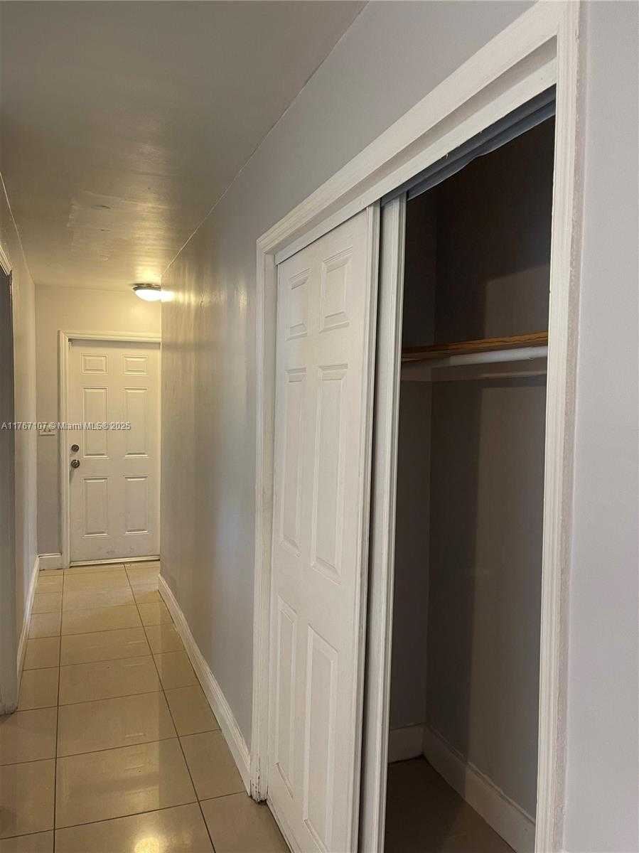 Small Image of 4841 NORTH WEST 13TH CT, Lauderhill Number 8