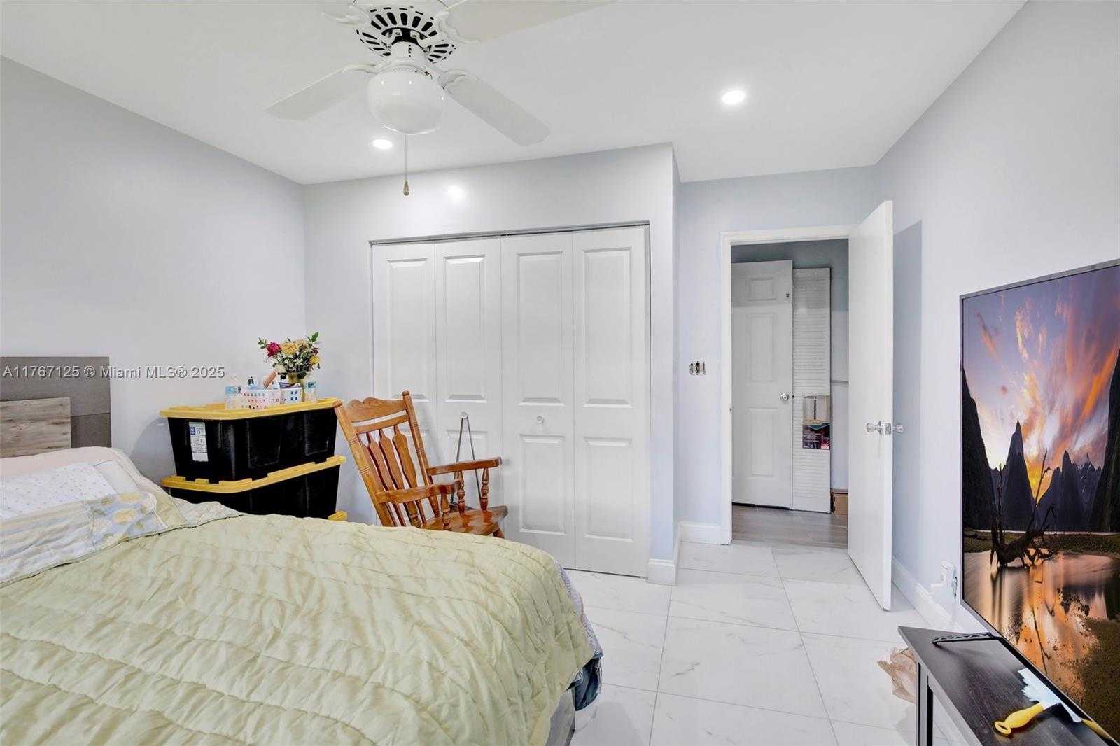 Small Image of 2940 SOUTH WEST 156TH AVE, Davie Number 18