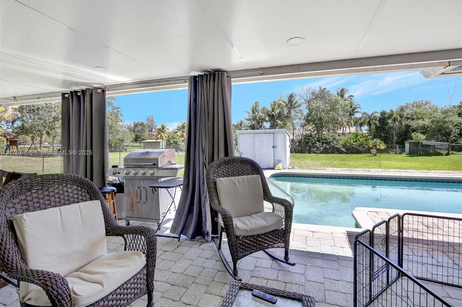 Small Image of 2940 SOUTH WEST 156TH AVE, Davie Number 21