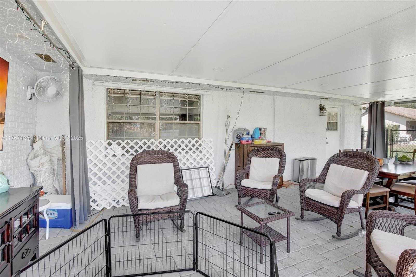 Small Image of 2940 SOUTH WEST 156TH AVE, Davie Number 24