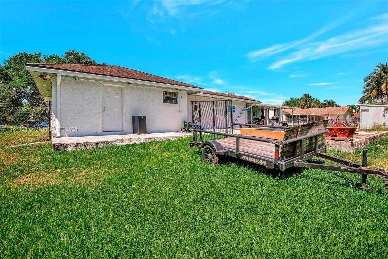 Small Image of 2940 SOUTH WEST 156TH AVE, Davie Number 25