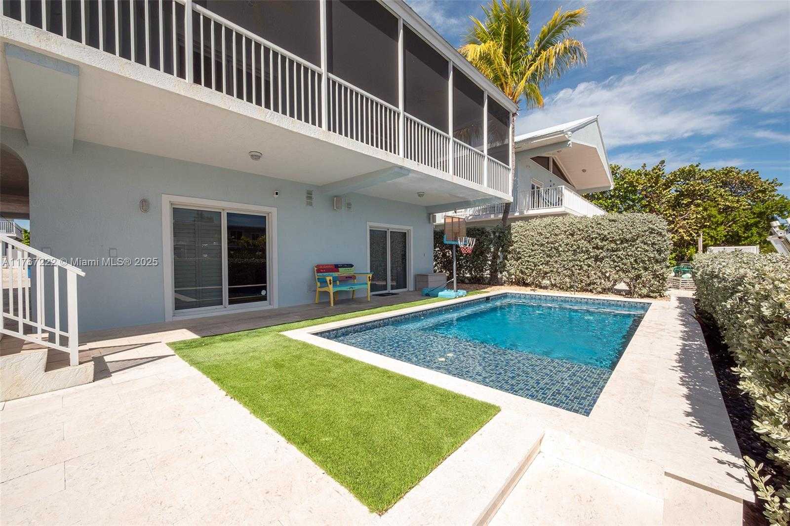 Small Image of 189 GULFVIEW DR, Islamorada Number 10