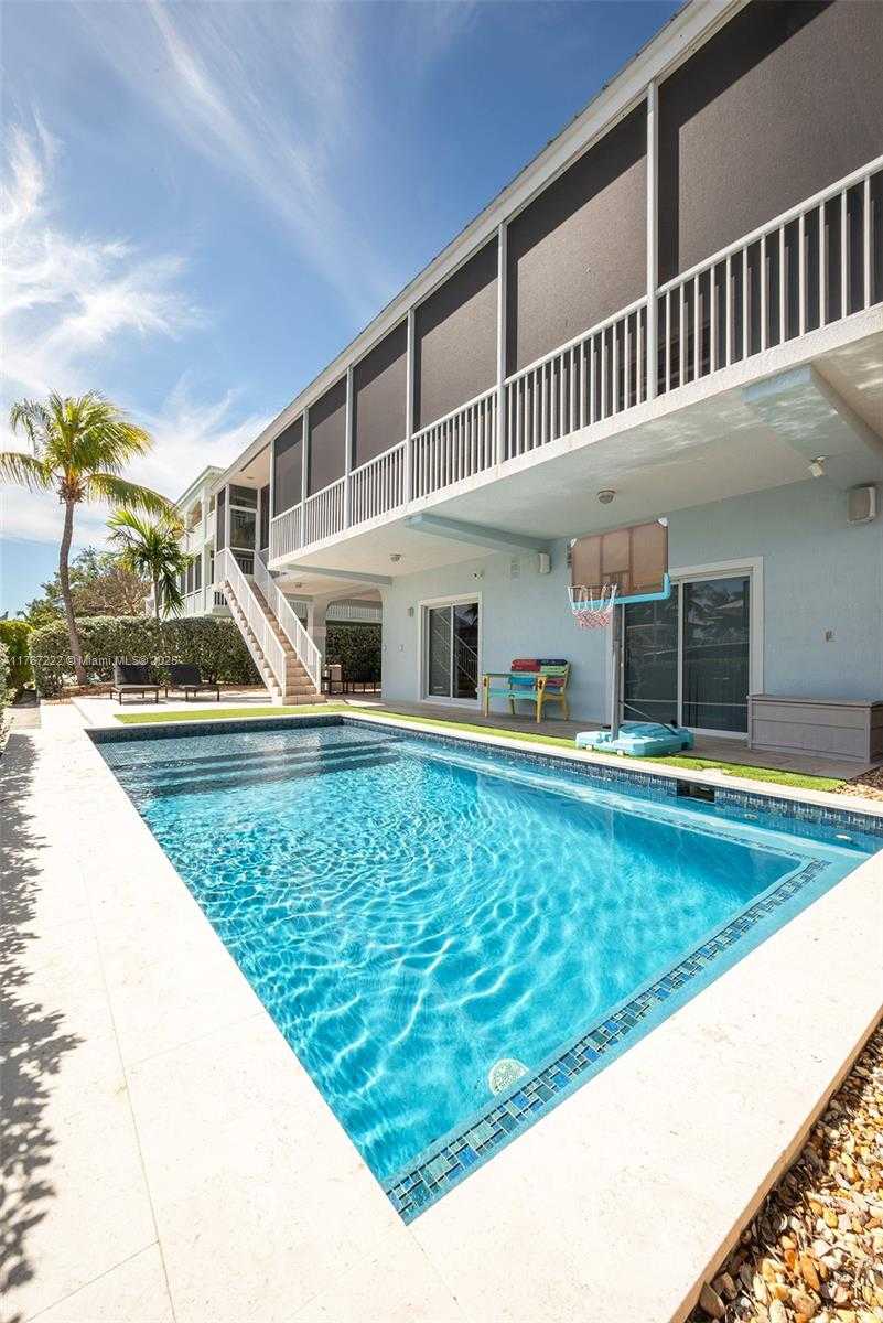Small Image of 189 GULFVIEW DR, Islamorada Number 11