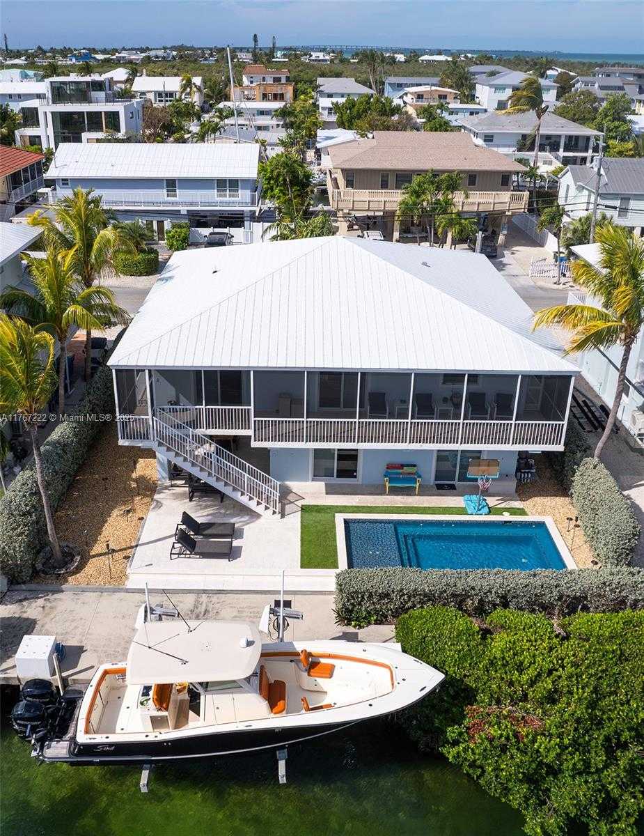 Small Image of 189 GULFVIEW DR, Islamorada Number 12