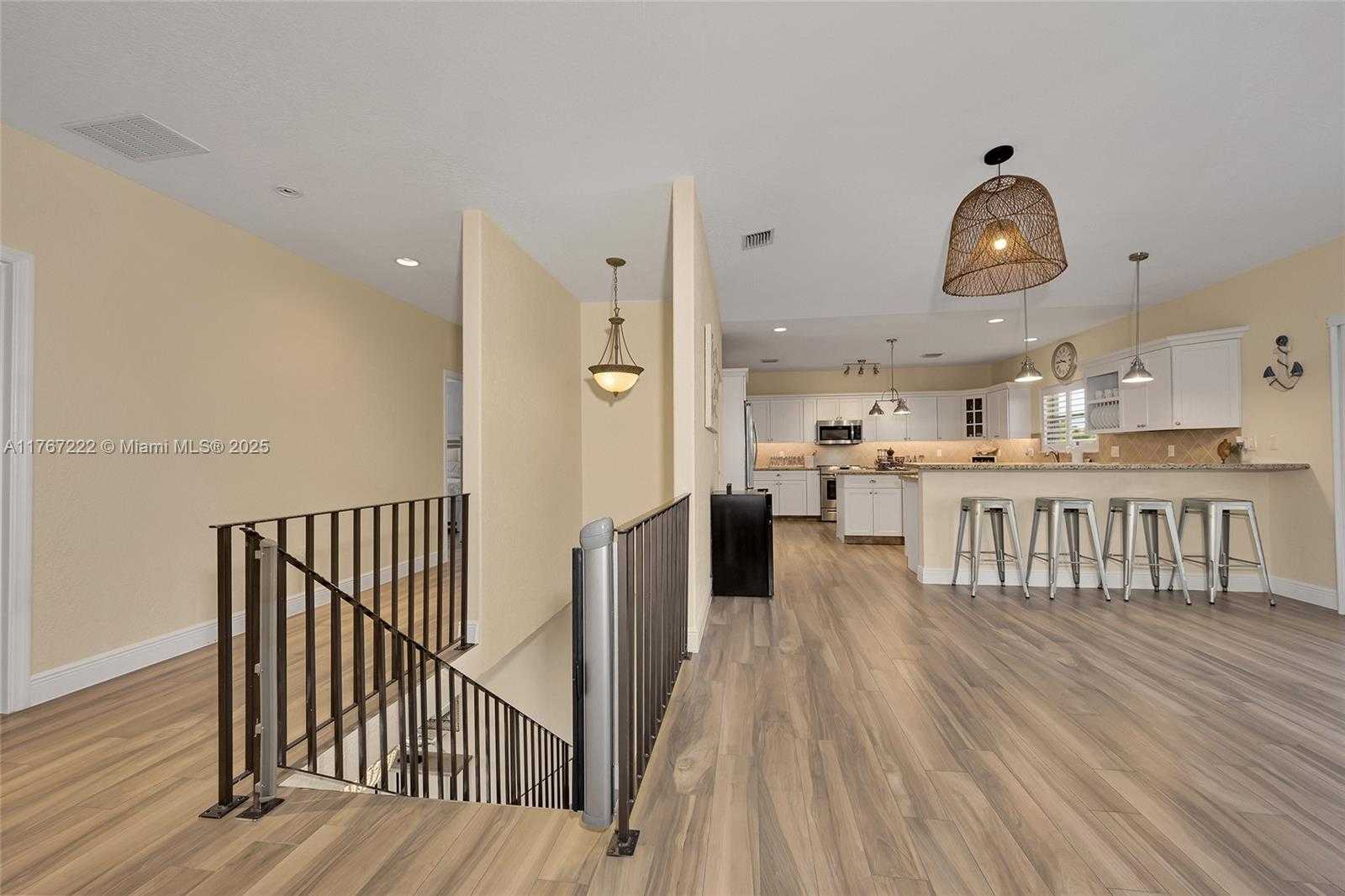 Small Image of 189 GULFVIEW DR, Islamorada Number 22
