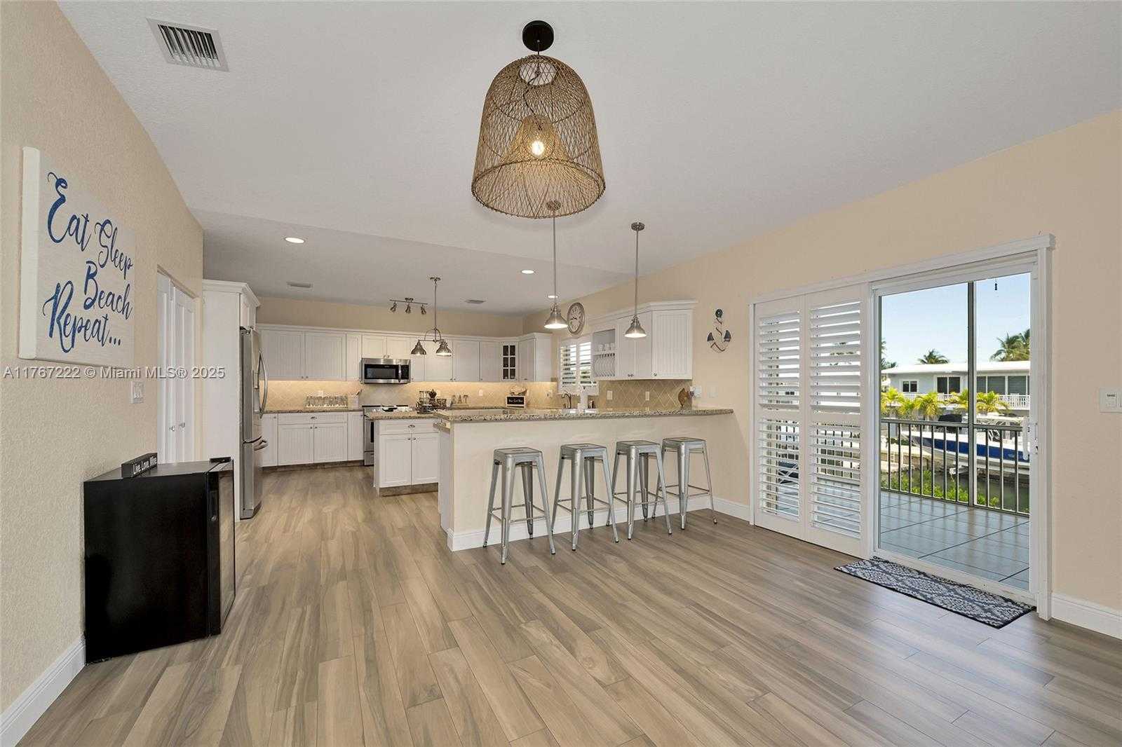 Small Image of 189 GULFVIEW DR, Islamorada Number 23