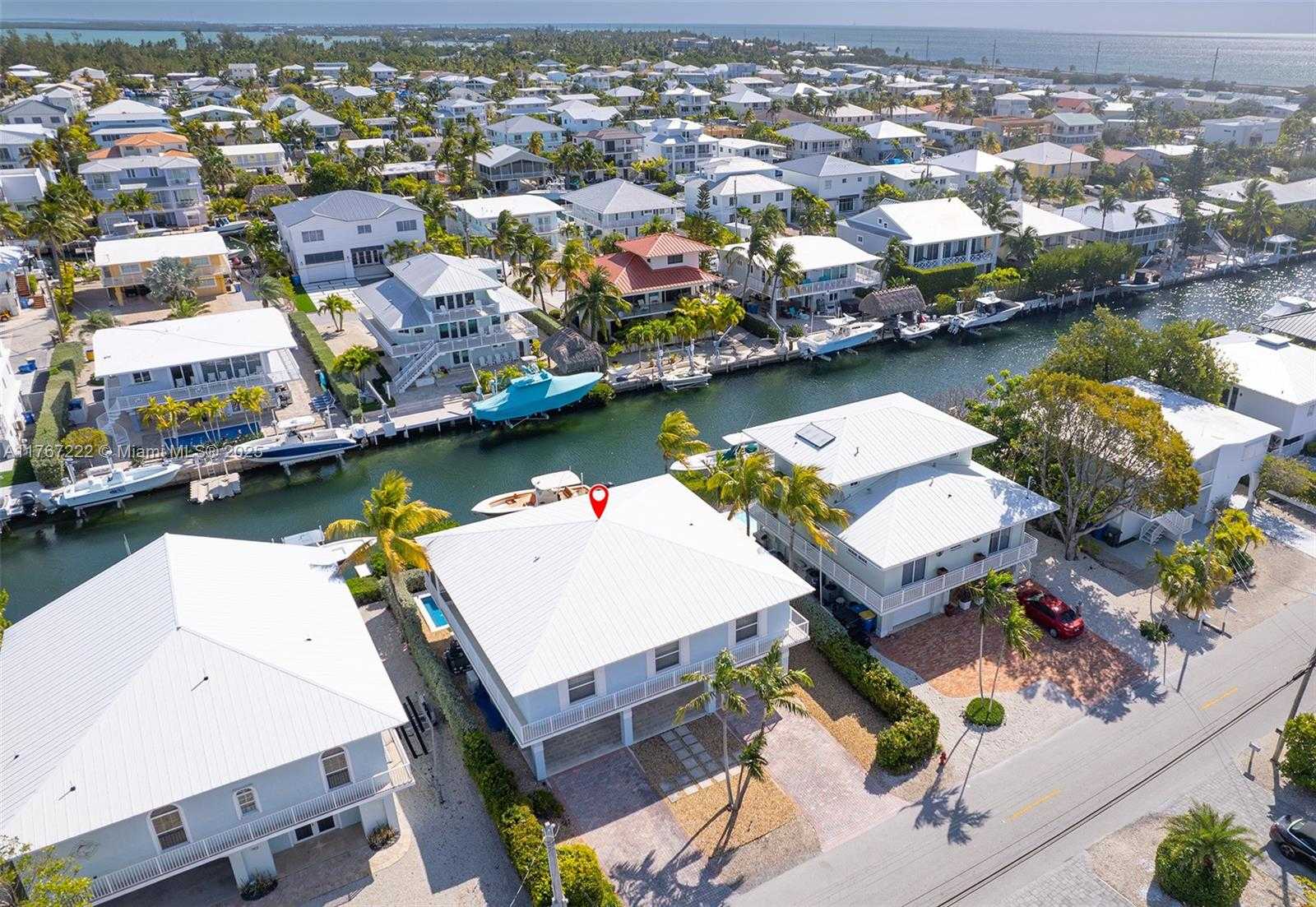 Small Image of 189 GULFVIEW DR, Islamorada Number 3