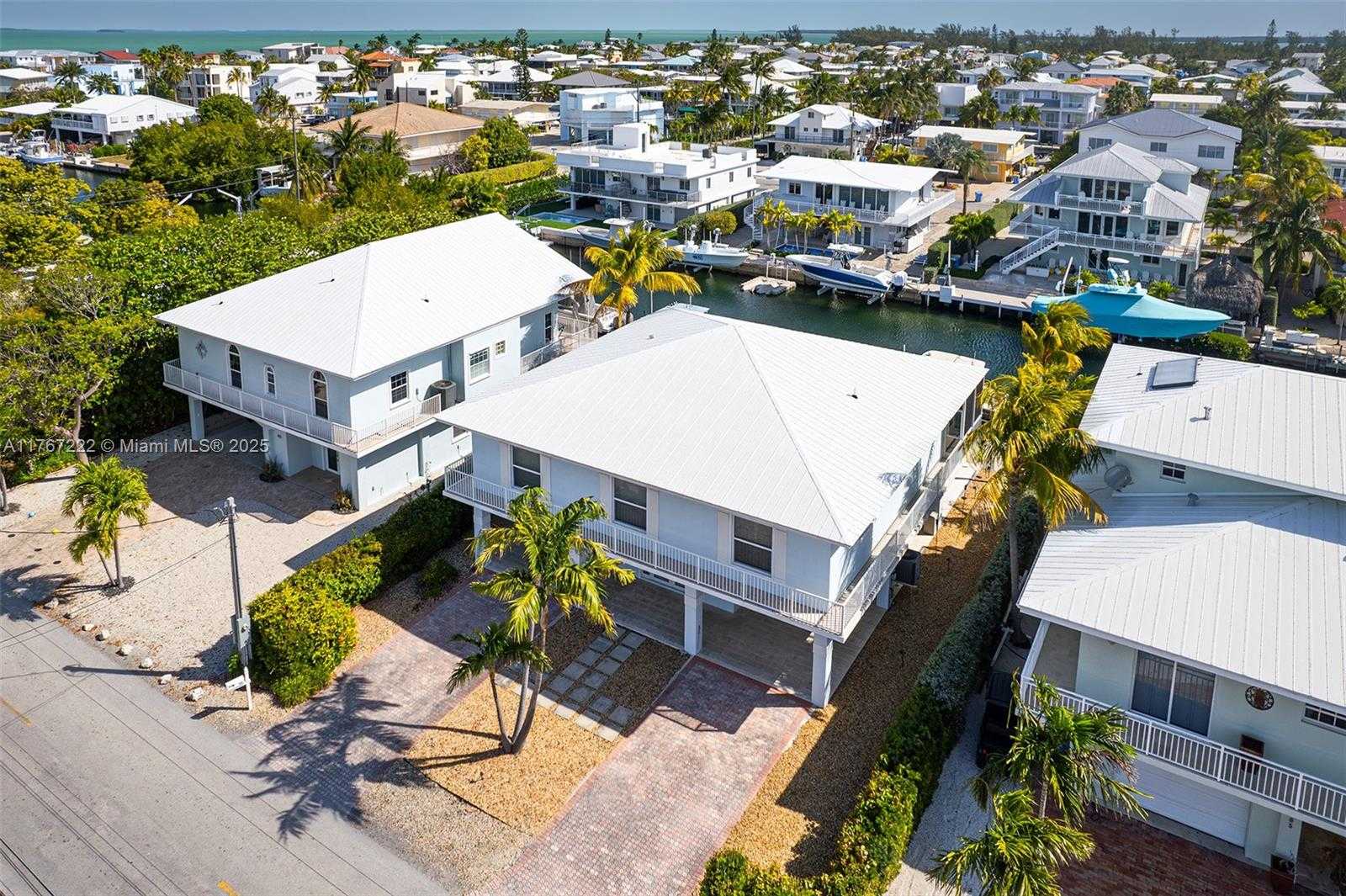 Small Image of 189 GULFVIEW DR, Islamorada Number 4