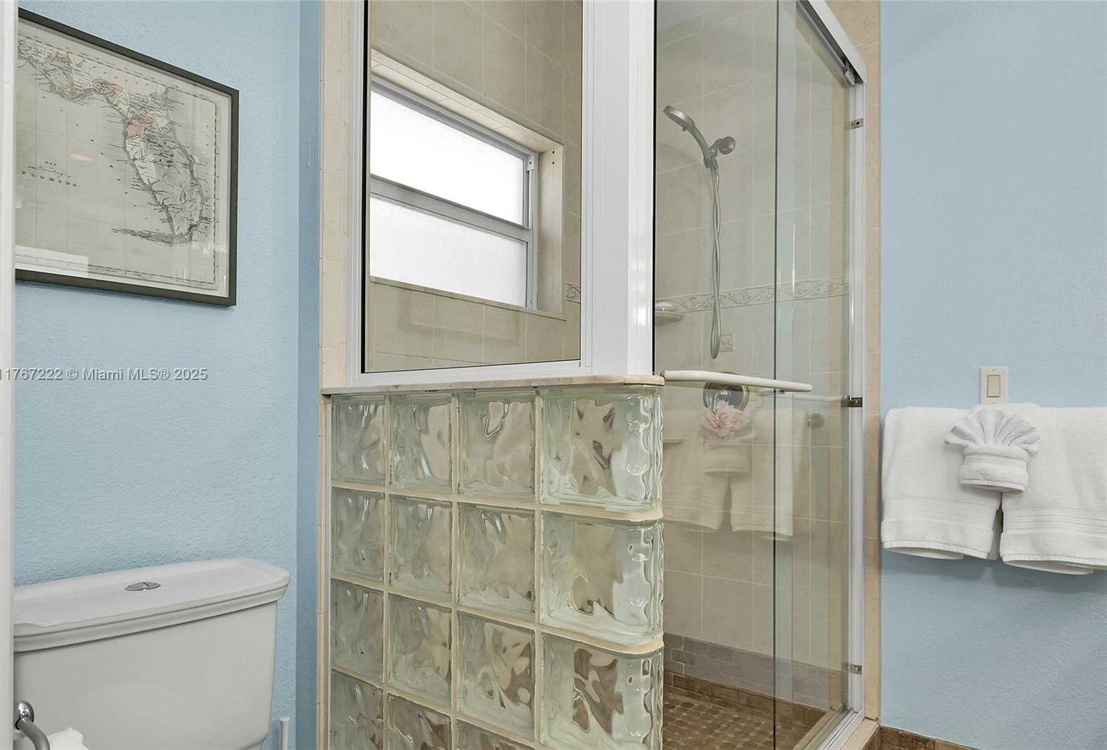 Small Image of 189 GULFVIEW DR, Islamorada Number 43