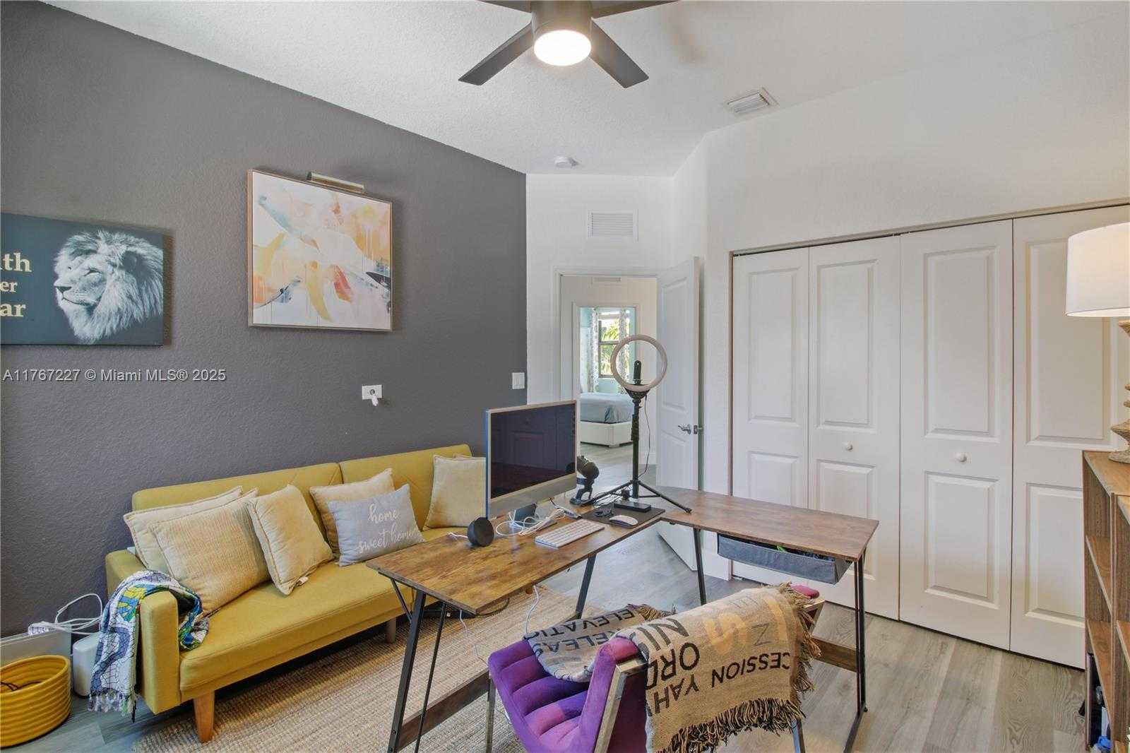 Small Image of 2167 SOUTH EAST 2ND ST, Homestead Number 19
