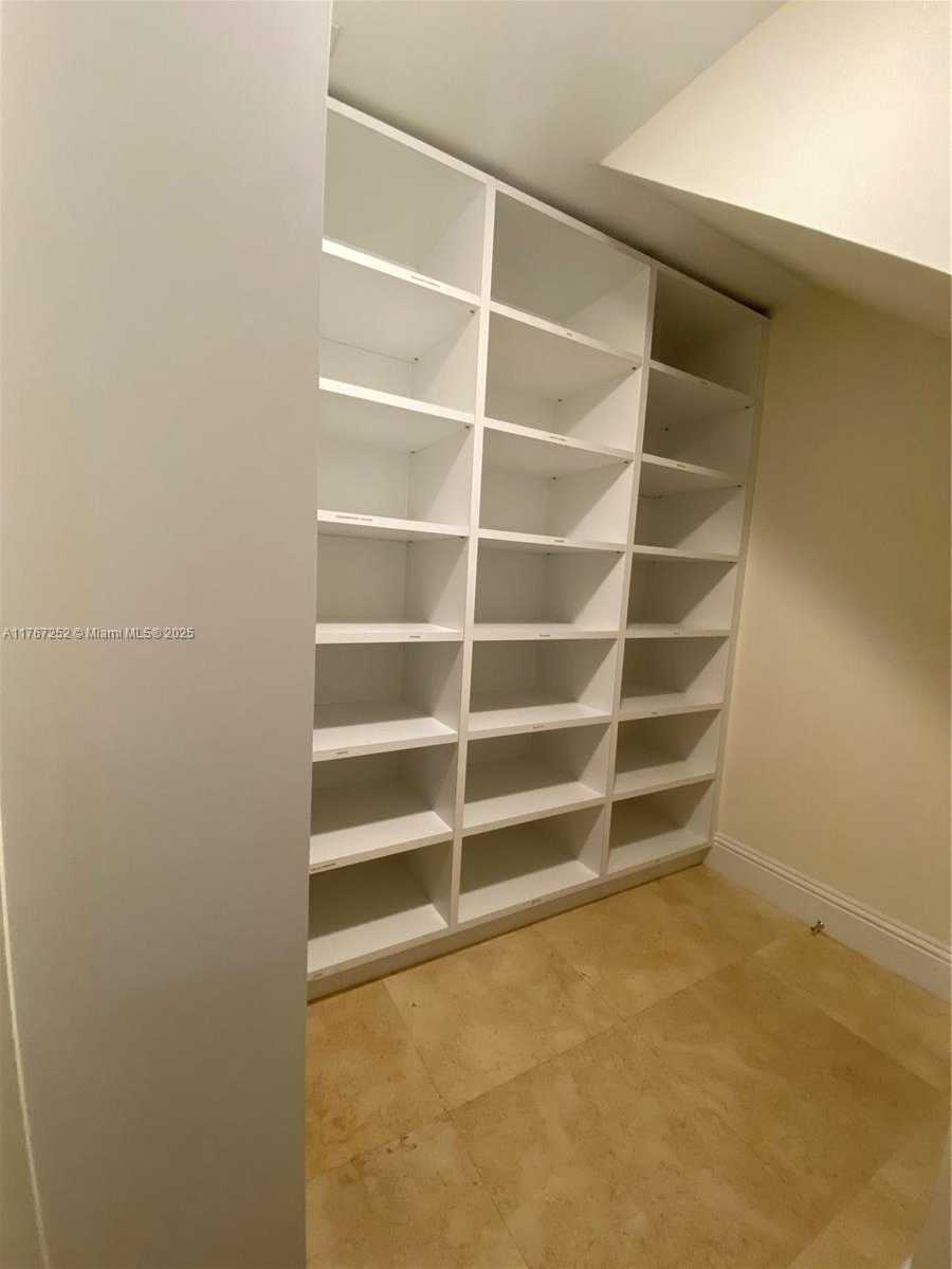 Small Image of 12755 RED ROAD, Coral Gables Number 13