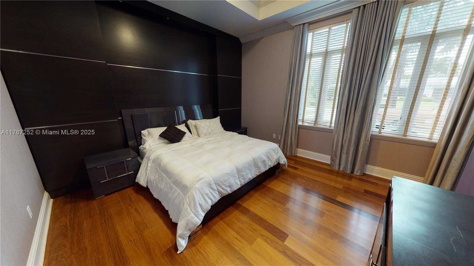 Small Image of 12755 RED ROAD, Coral Gables Number 19