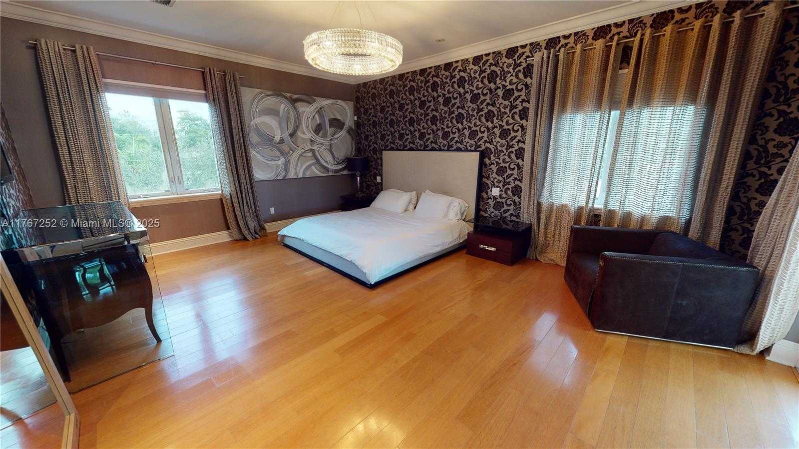 Small Image of 12755 RED ROAD, Coral Gables Number 22