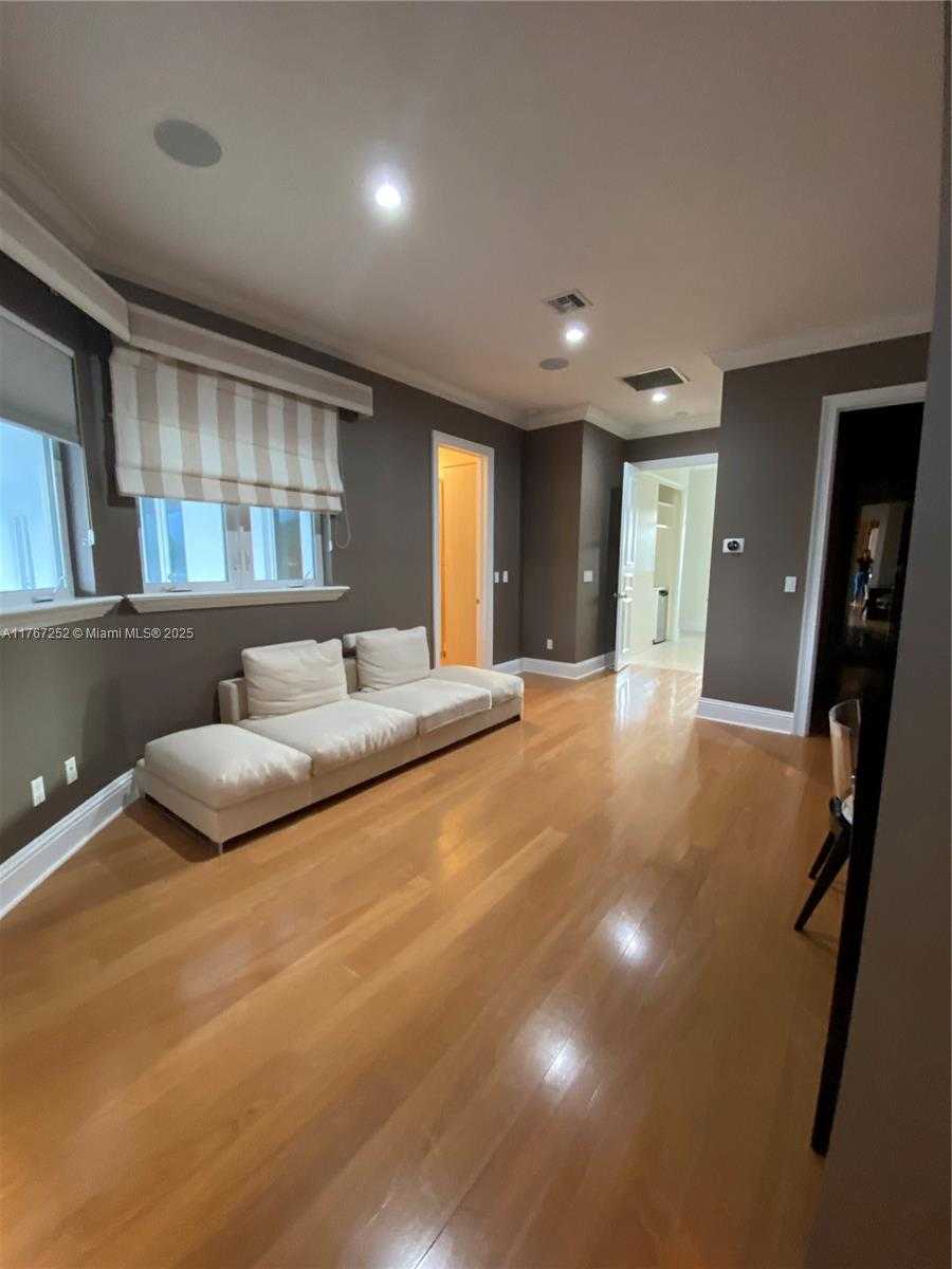 Small Image of 12755 RED ROAD, Coral Gables Number 23