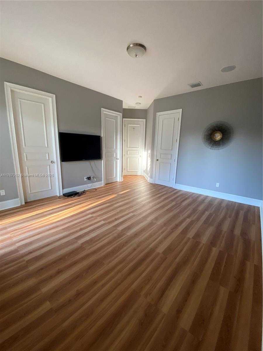 Small Image of 12755 RED ROAD, Coral Gables Number 29