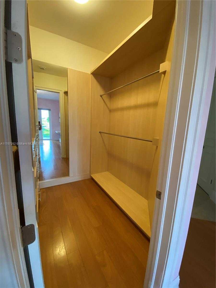 Small Image of 12755 RED ROAD, Coral Gables Number 33