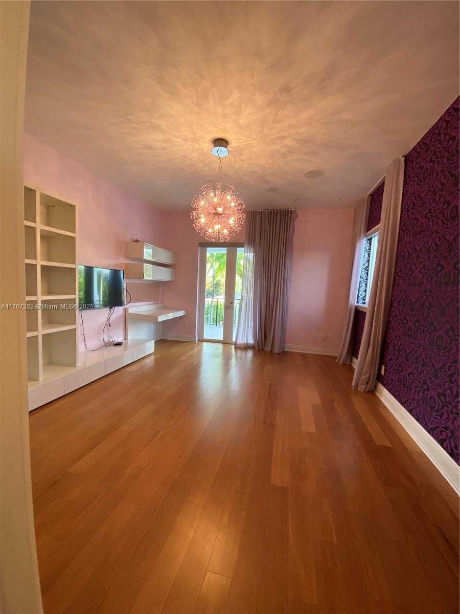 Small Image of 12755 RED ROAD, Coral Gables Number 36