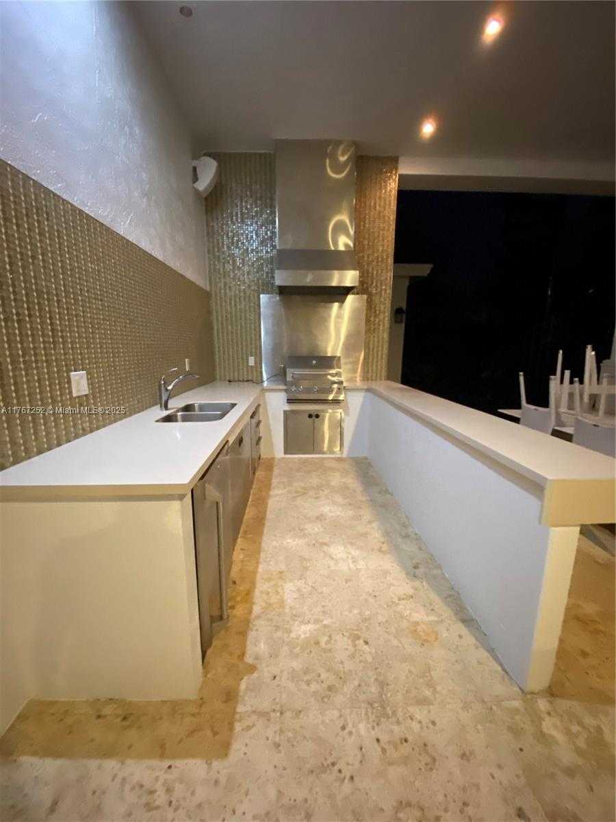 Small Image of 12755 RED ROAD, Coral Gables Number 43