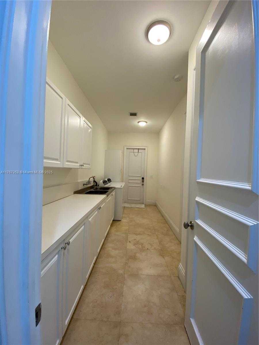 Small Image of 12755 RED ROAD, Coral Gables Number 45