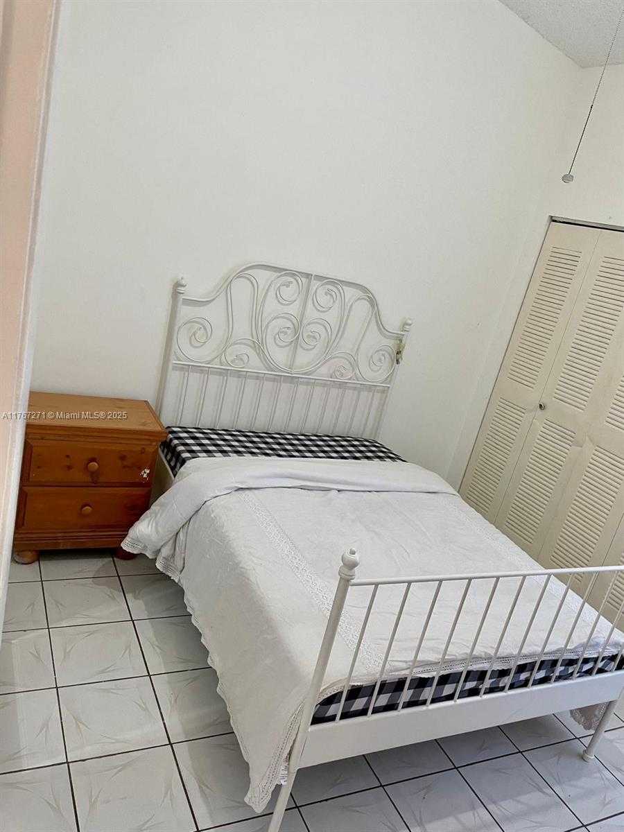 Small Image of 6736 NORTH WEST 192ND LN, Hialeah Number 2
