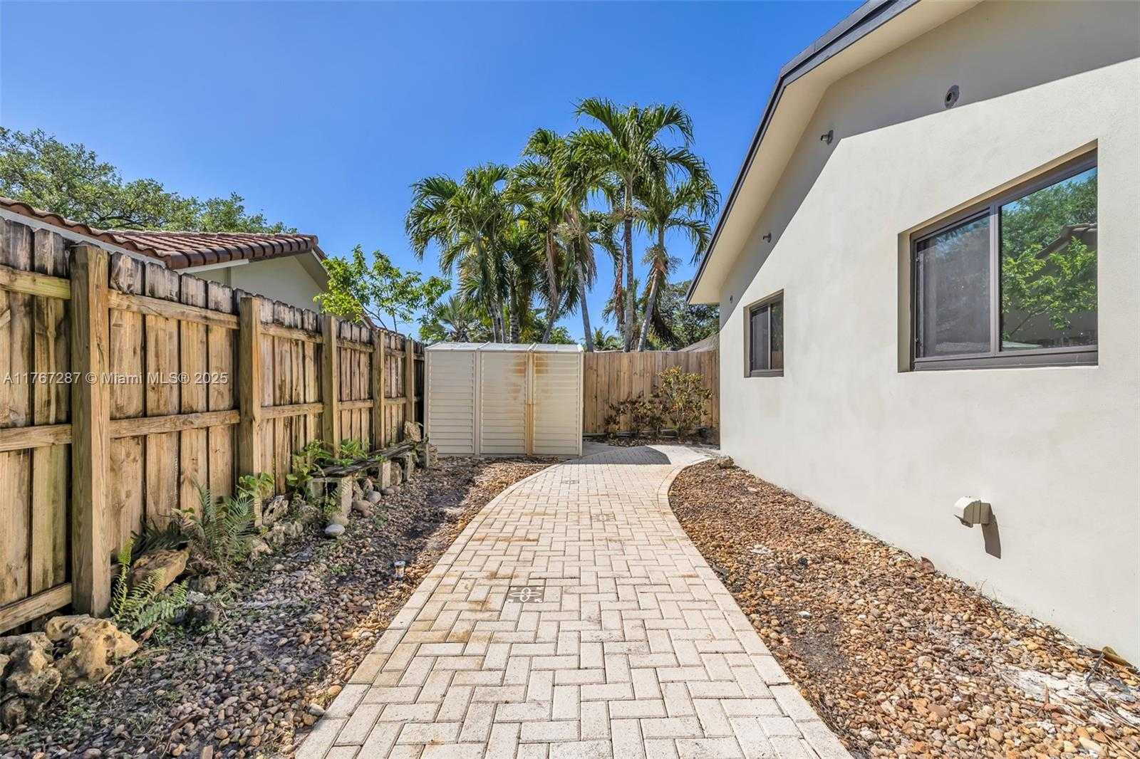 Small Image of 5136 SOUTH WEST 87TH TER, Cooper City Number 35