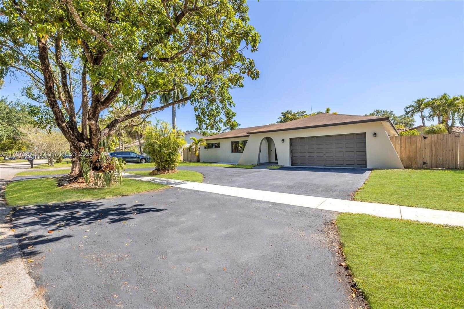 Small Image of 5136 SOUTH WEST 87TH TER, Cooper City Number 6