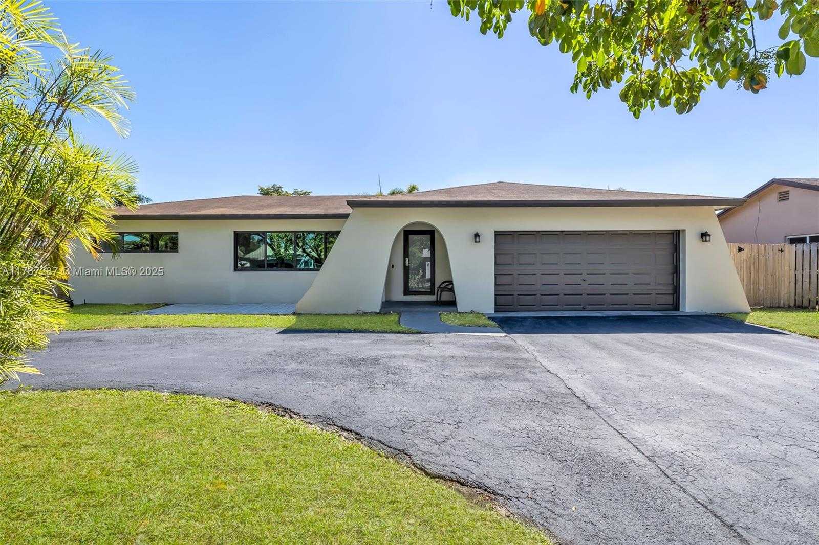 Small Image of 5136 SOUTH WEST 87TH TER, Cooper City Number 8