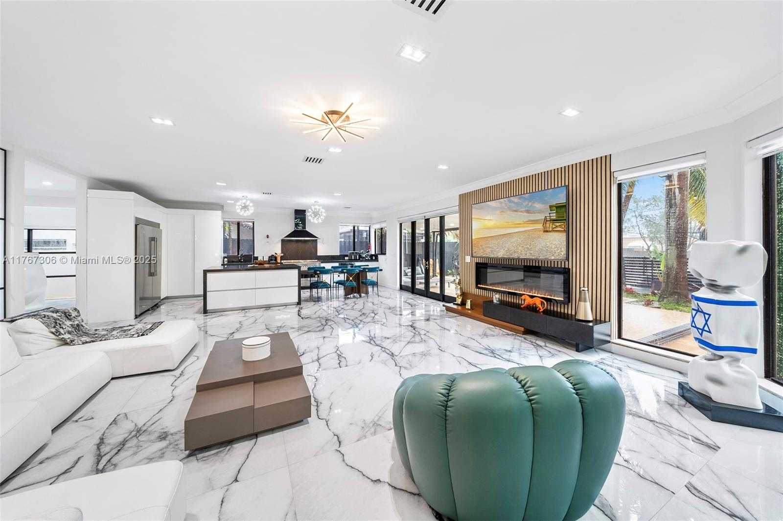 Small Image of 3400 NORTH EAST 164TH ST, North Miami Beach Number 12