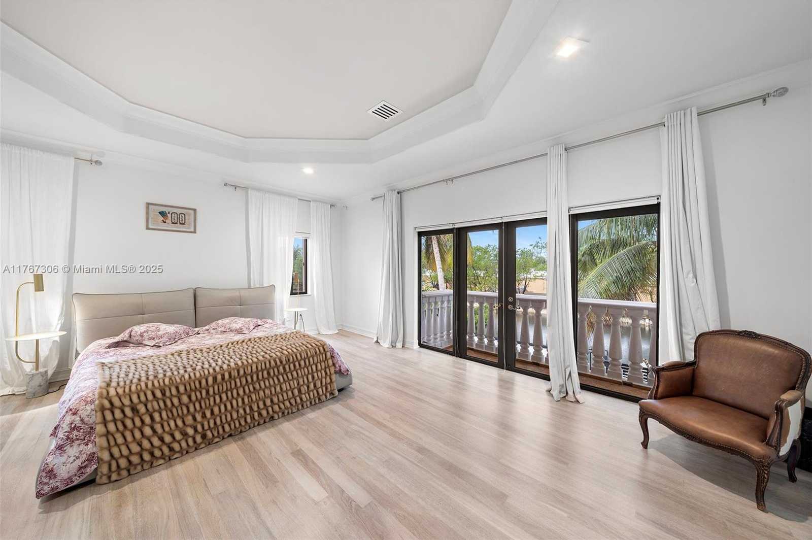 Small Image of 3400 NORTH EAST 164TH ST, North Miami Beach Number 39