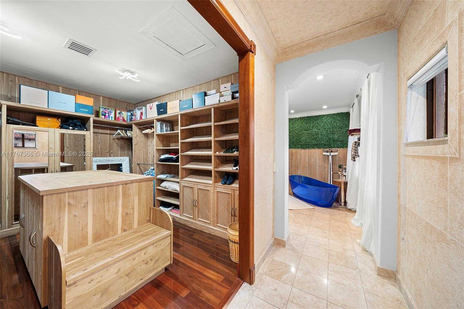 Small Image of 3400 NORTH EAST 164TH ST, North Miami Beach Number 41