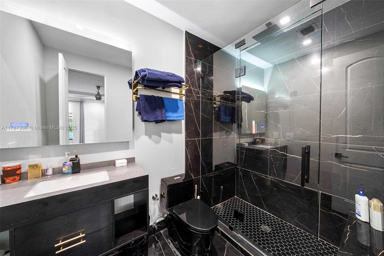 Small Image of 3400 NORTH EAST 164TH ST, North Miami Beach Number 53