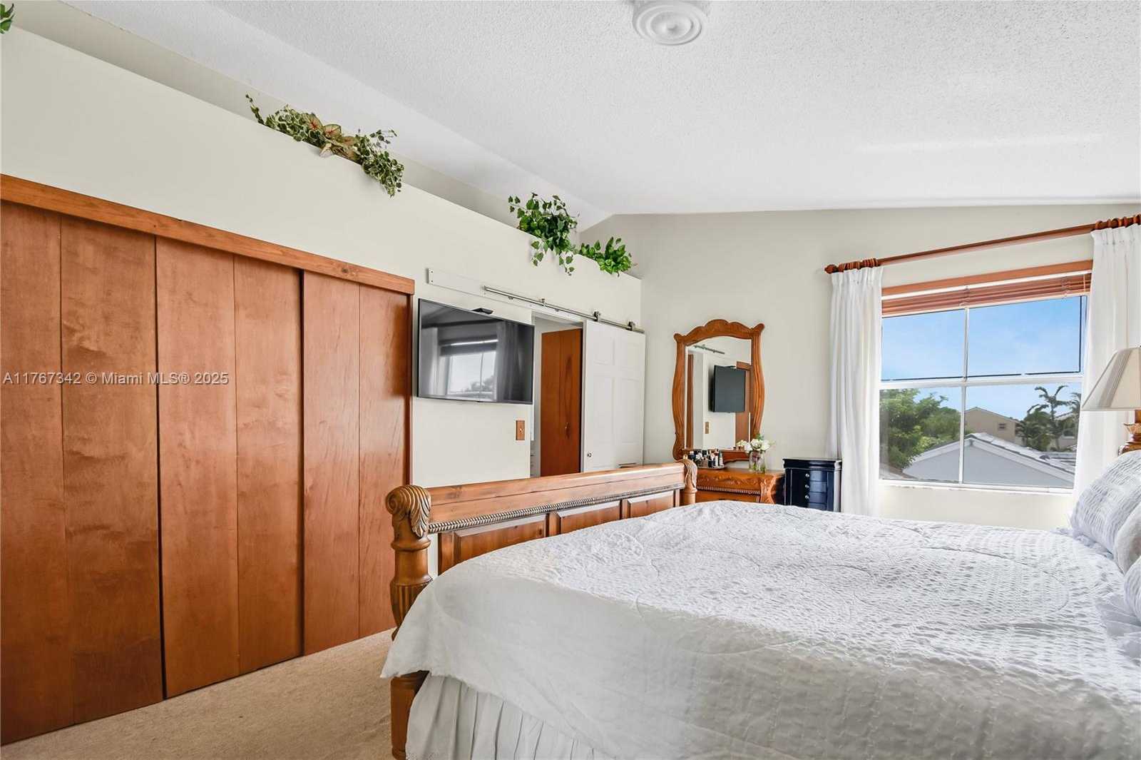 Small Image of 2090 NORTH WEST 188TH AVE, Pembroke Pines Number 17