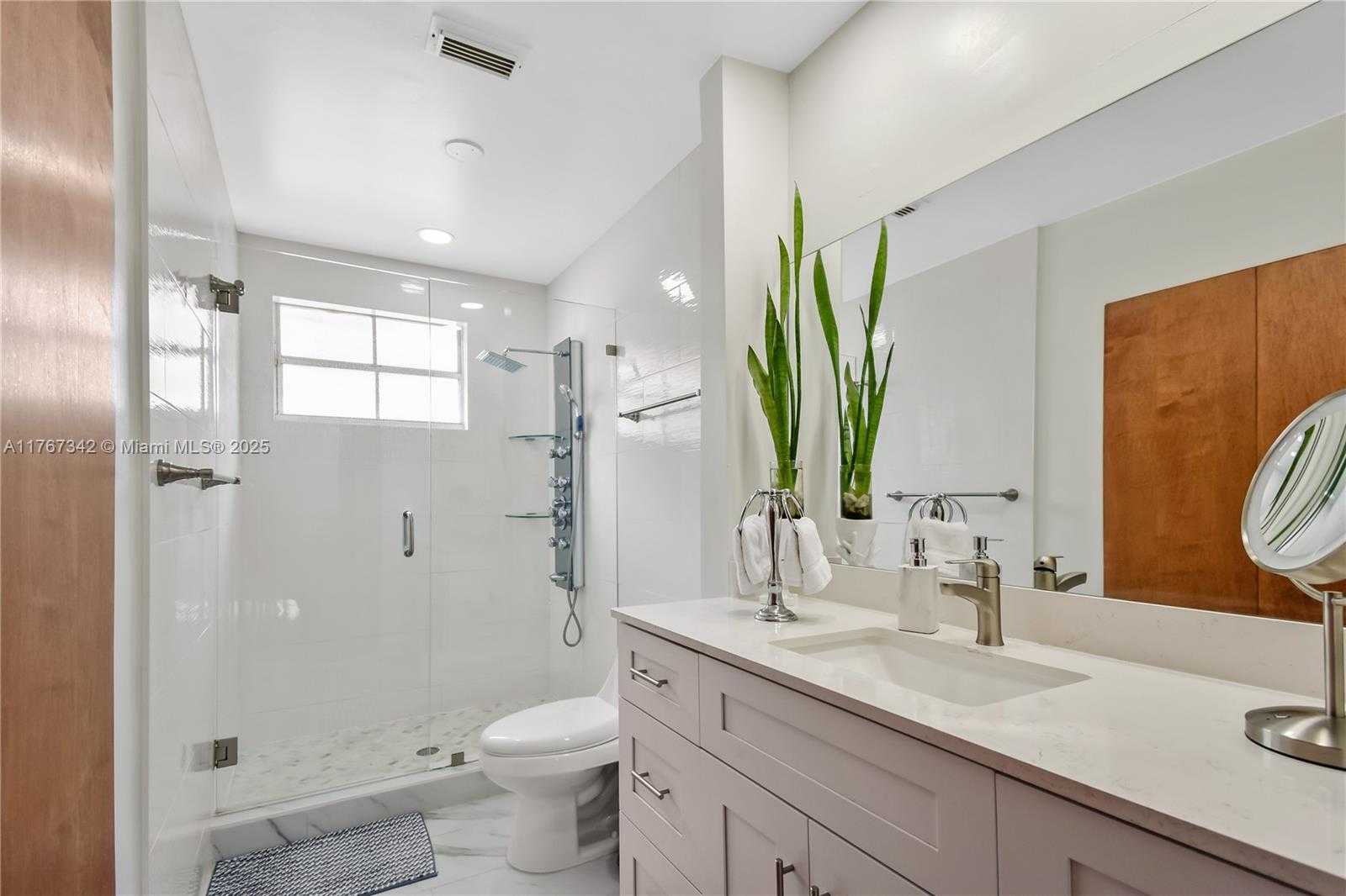 Small Image of 2090 NORTH WEST 188TH AVE, Pembroke Pines Number 18
