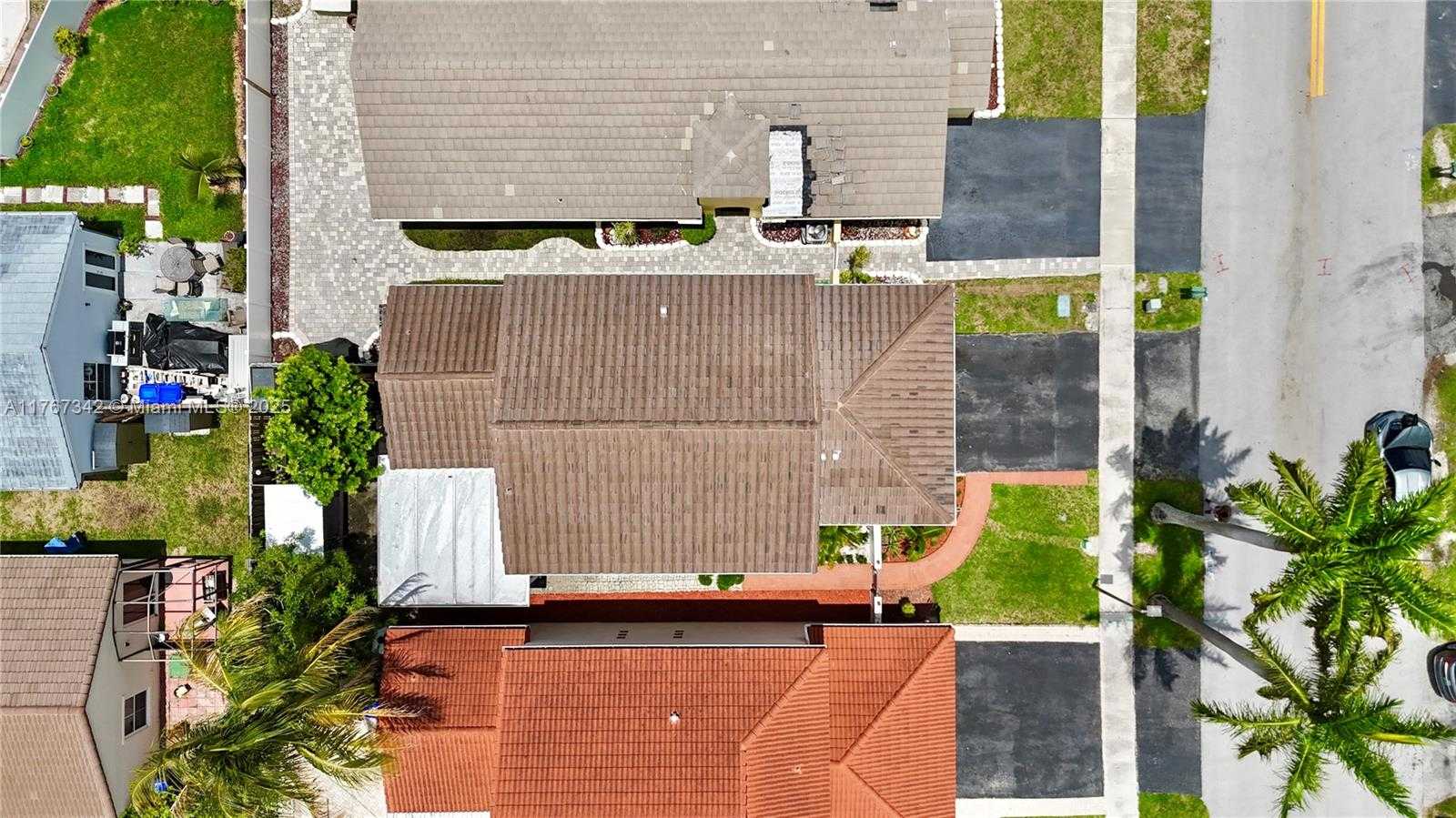 Small Image of 2090 NORTH WEST 188TH AVE, Pembroke Pines Number 26