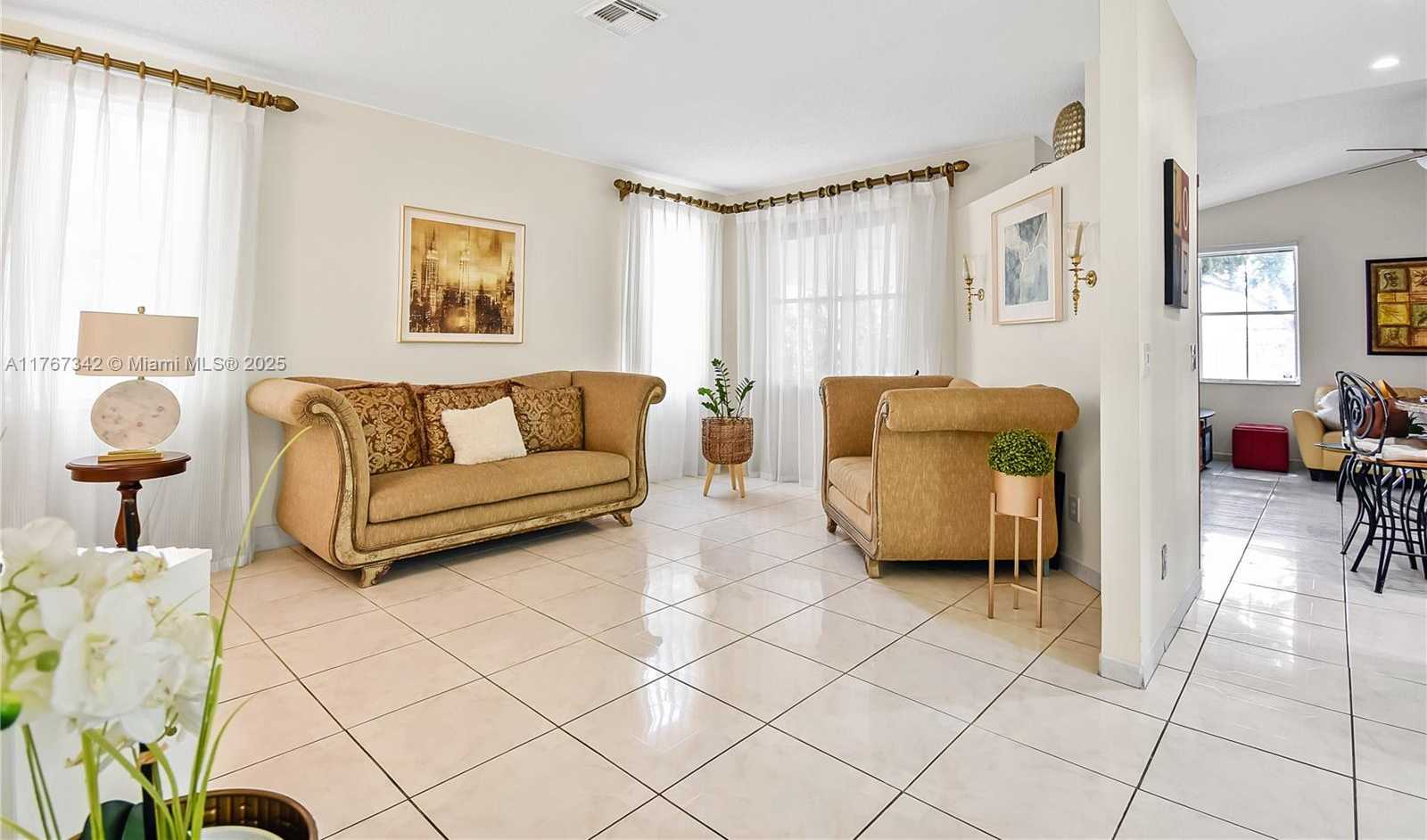 Small Image of 2090 NORTH WEST 188TH AVE, Pembroke Pines Number 9
