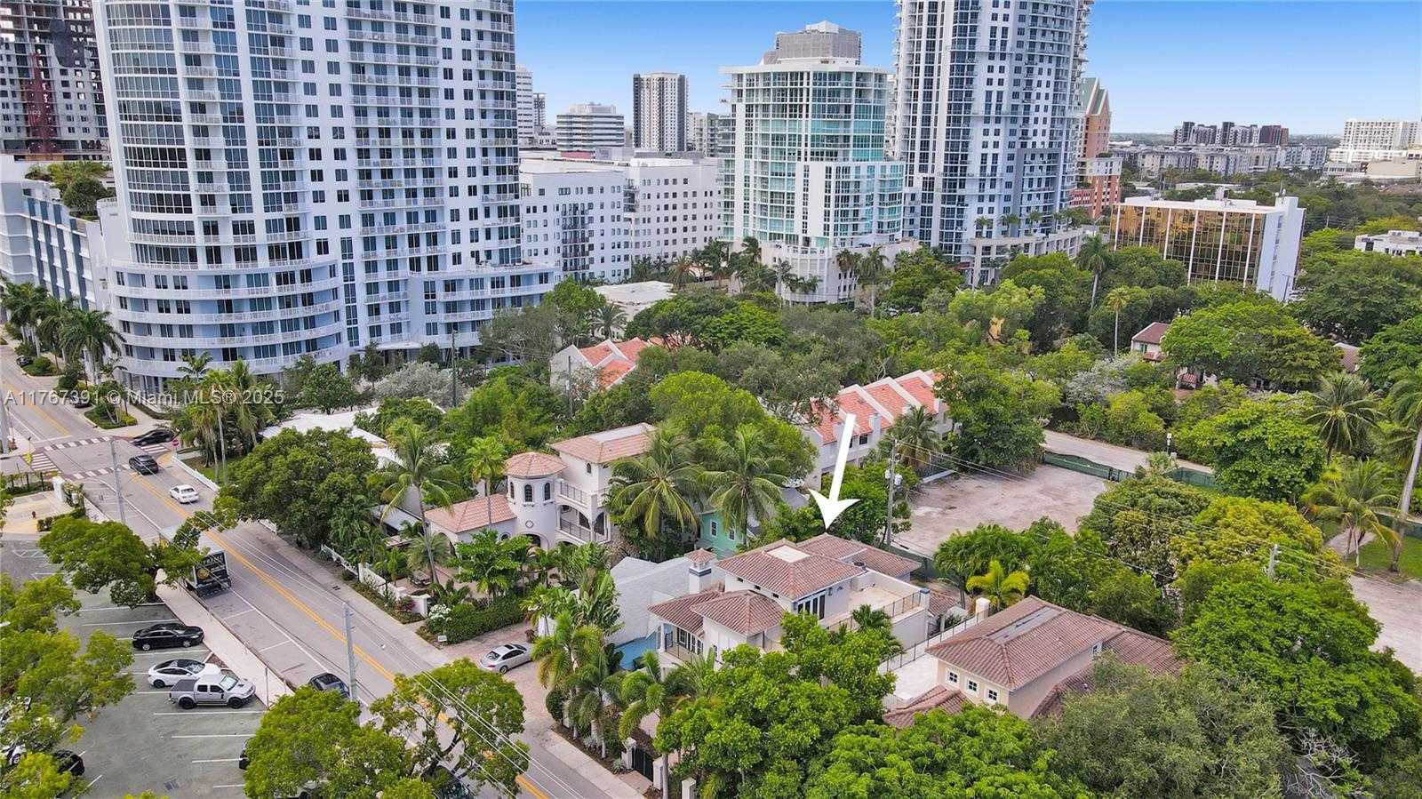 Small Image of 821 SOUTH EAST 2ND CT, Fort Lauderdale Number 100