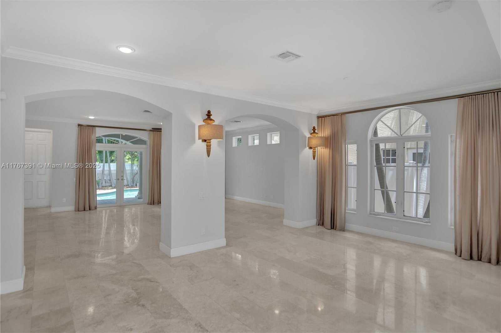 Small Image of 821 SOUTH EAST 2ND CT, Fort Lauderdale Number 14