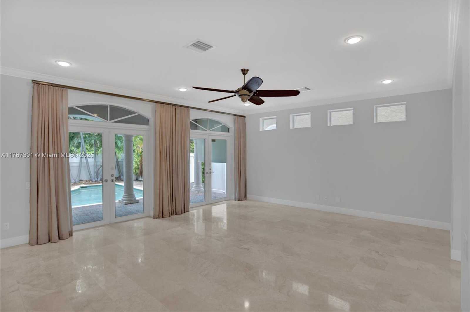 Small Image of 821 SOUTH EAST 2ND CT, Fort Lauderdale Number 19