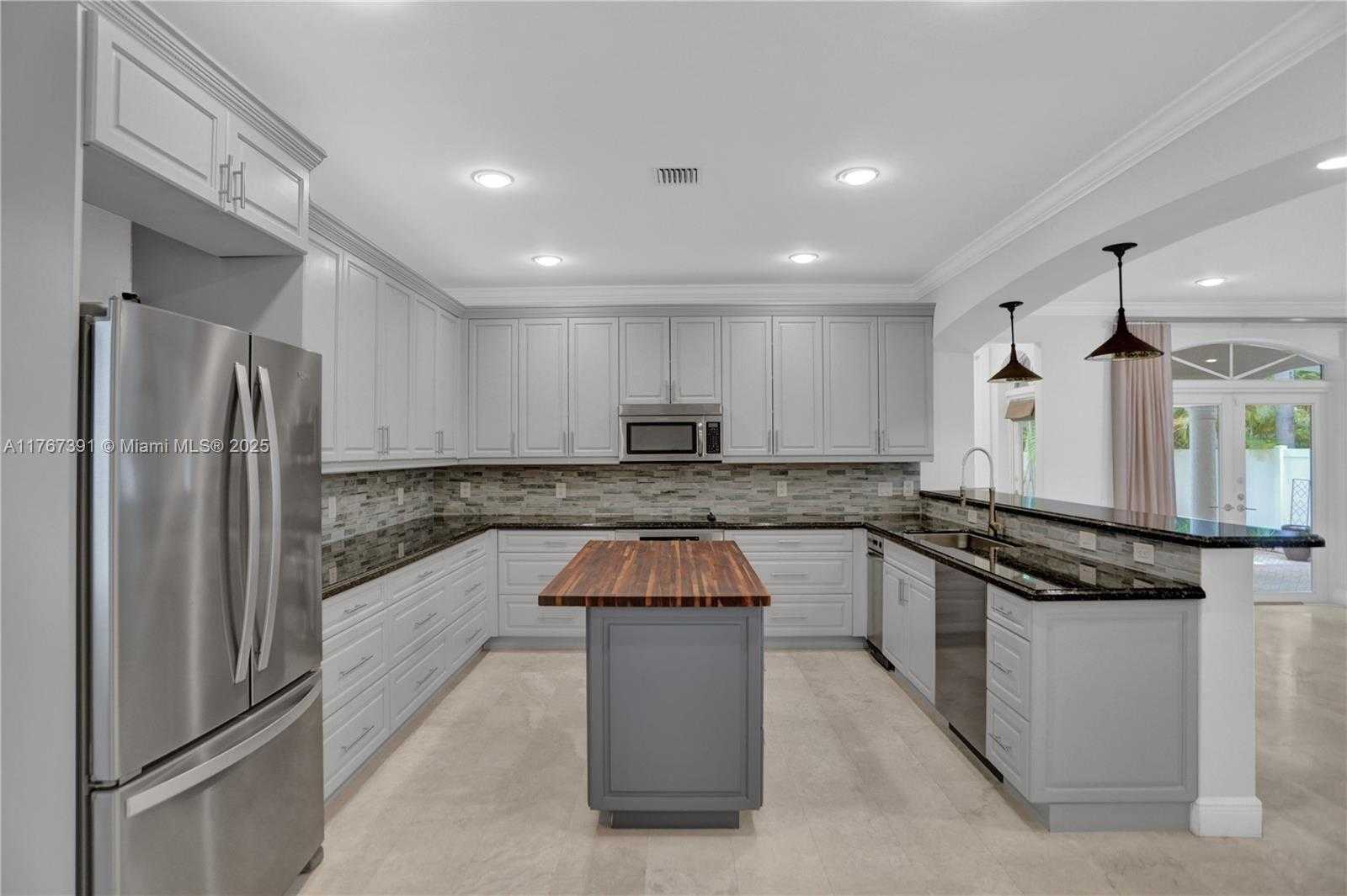 Small Image of 821 SOUTH EAST 2ND CT, Fort Lauderdale Number 25