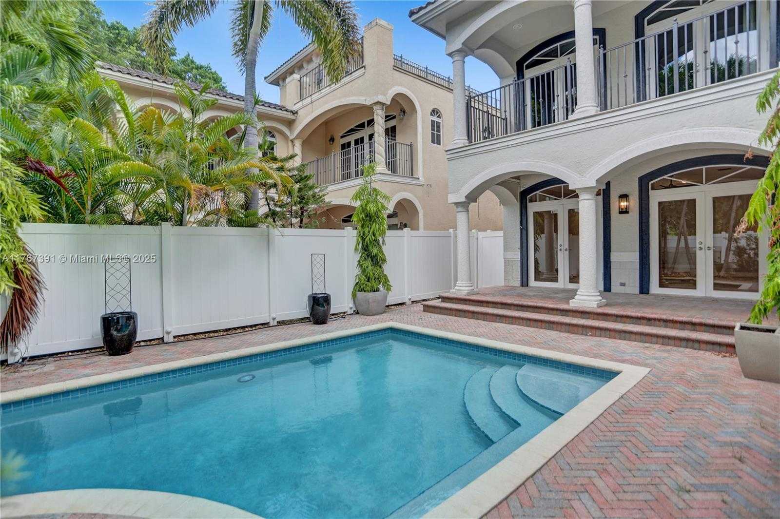Small Image of 821 SOUTH EAST 2ND CT, Fort Lauderdale Number 37